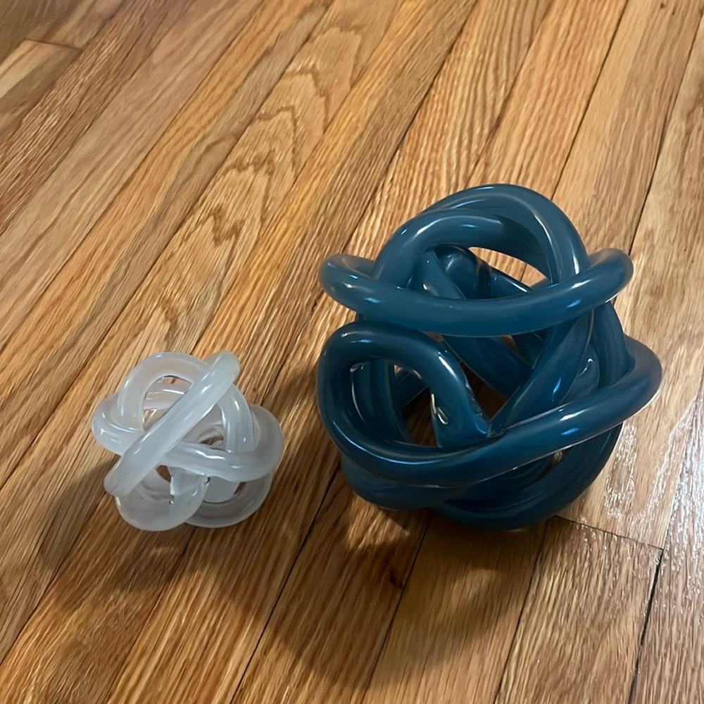 Glass Knot Balls